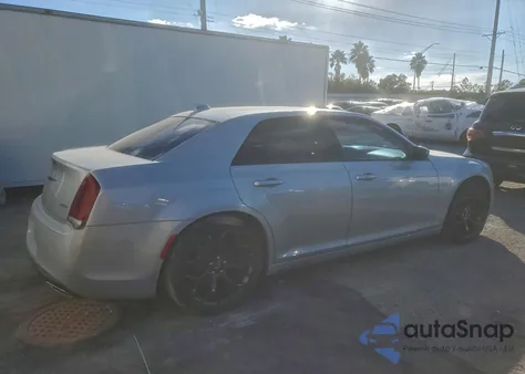 2020 Chrysler 300 Touring from USA, damaged, VIN 2C3CCAAG2LH137581